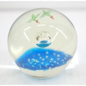 Vintage Controlled Bubble Birds In Flight Paperweight Hand Made Glass‎